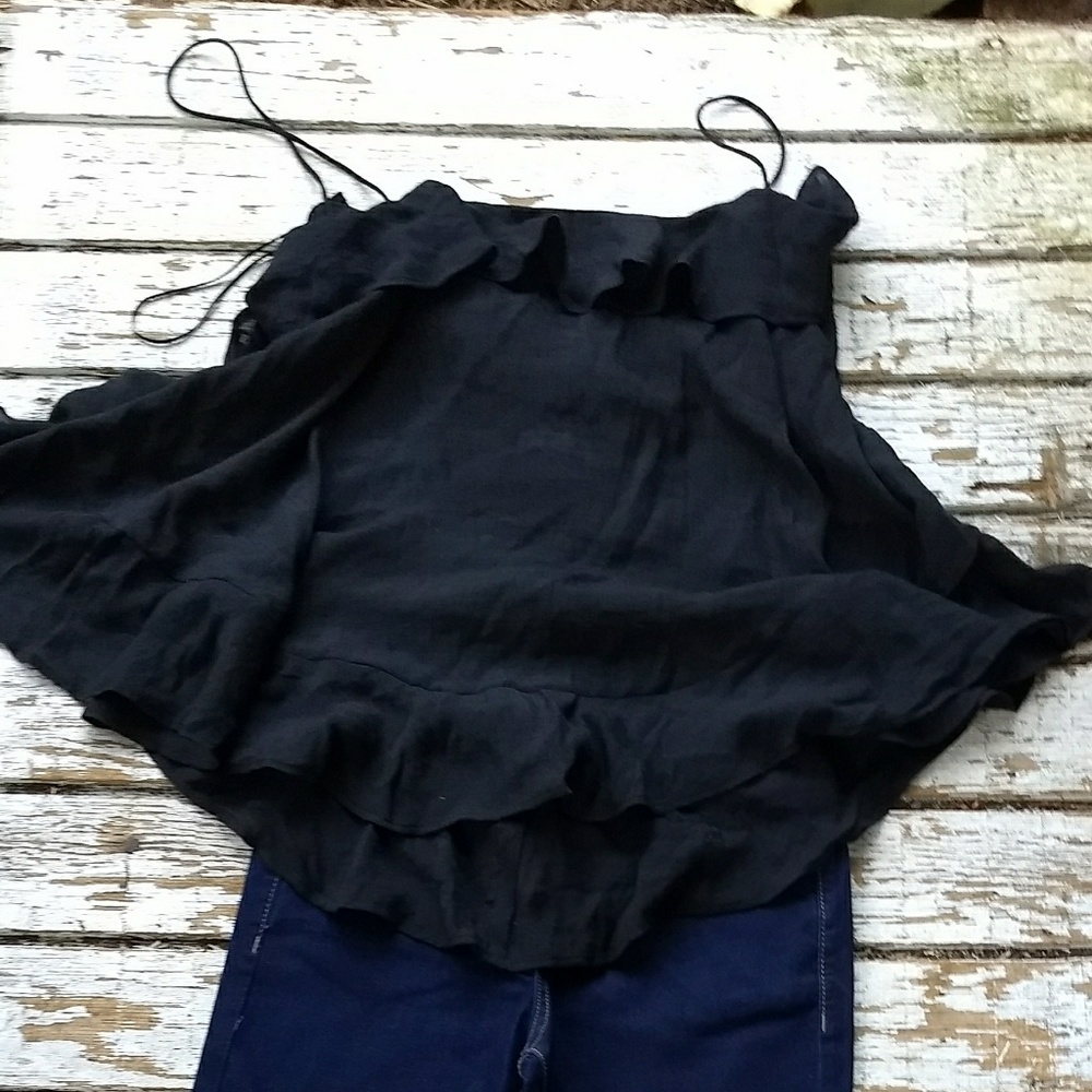 Black Flutter spaghetti strap top - Picture 3 of 5